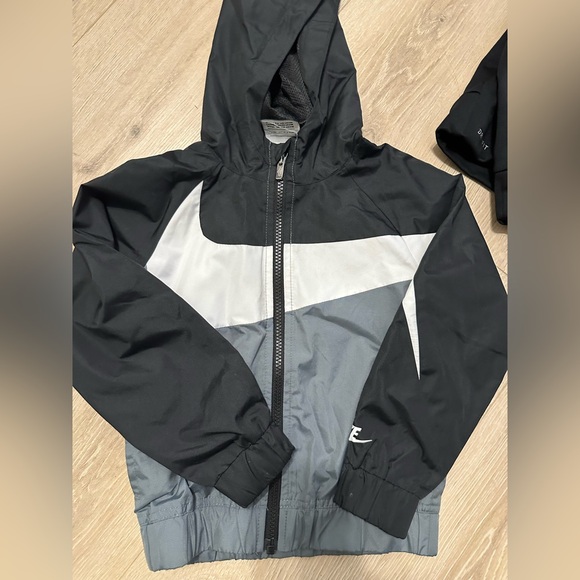 Boys size 4/4t bundle! Brands Nike, puma, gap, old navy, cat and Jack! - Picture 9 of 11